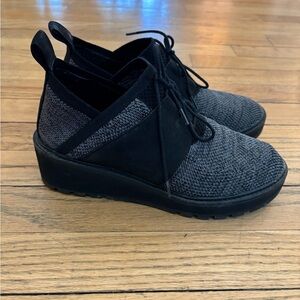 EILEEN FISHER Wilson Sneaker BLACK GRAPHITE PLATFORM WEDGE 7.5
